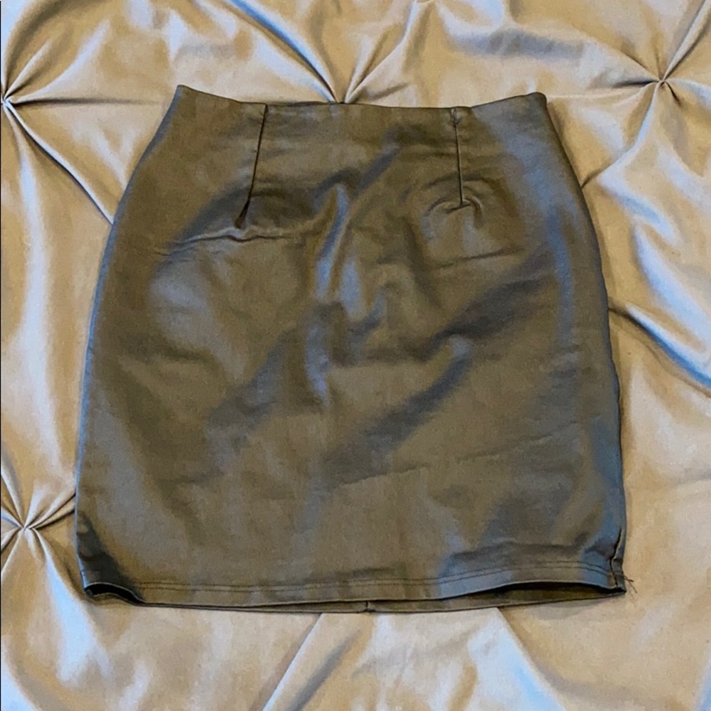 Faux leather pencil skirt